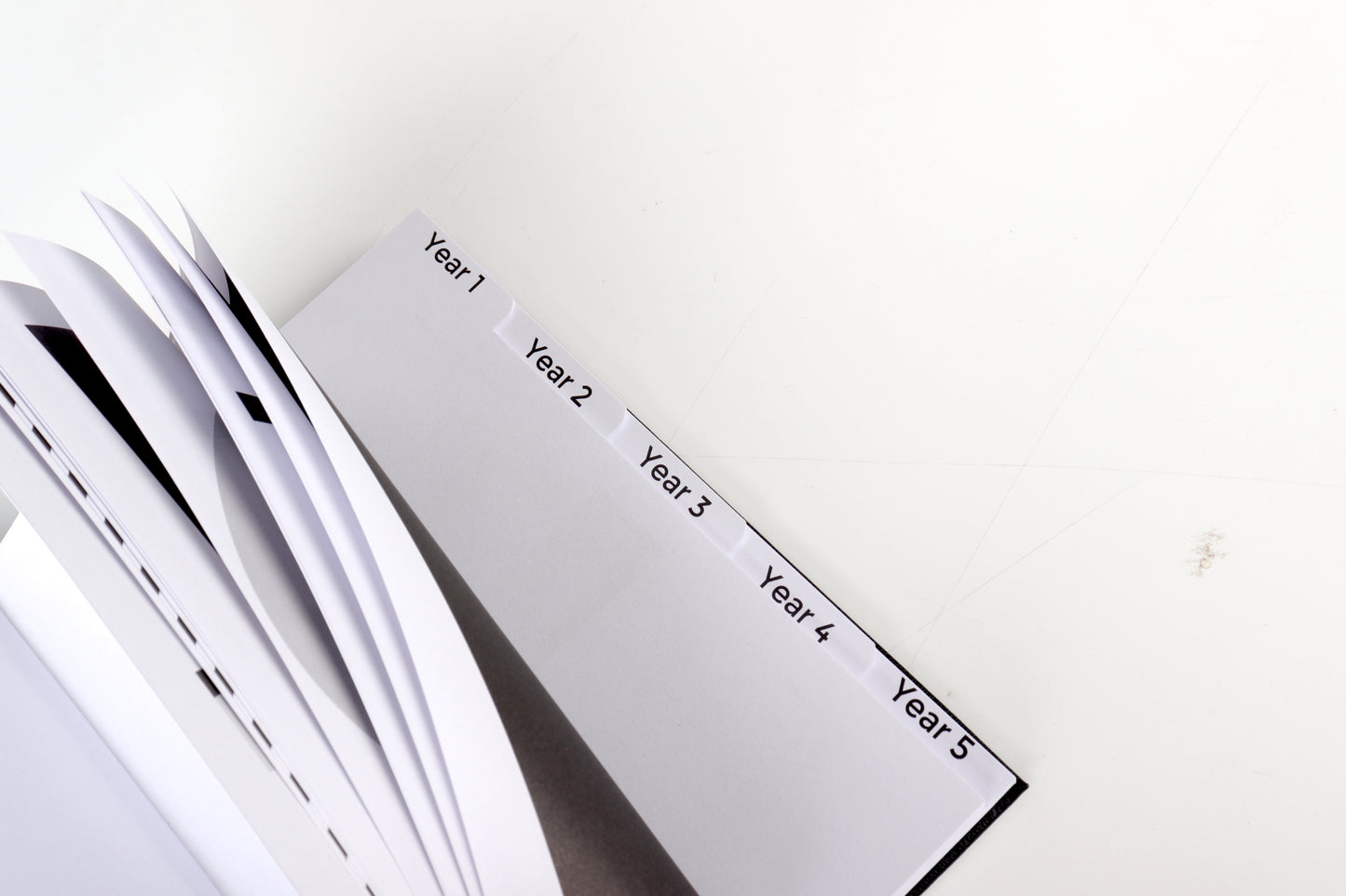 5 YEAR PLANNER - BLACK